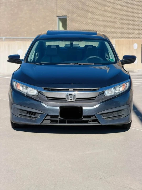 2016 Honda Civic 10th Gen - Image 4 of 18