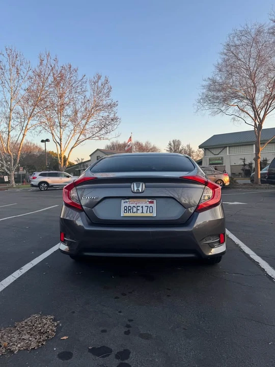 2016 Honda Civic 10th Gen - Image 6 of 17