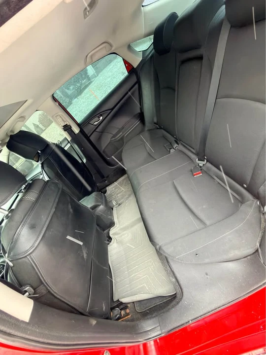 2016 Honda Civic 10th Gen - Image 5 of 5