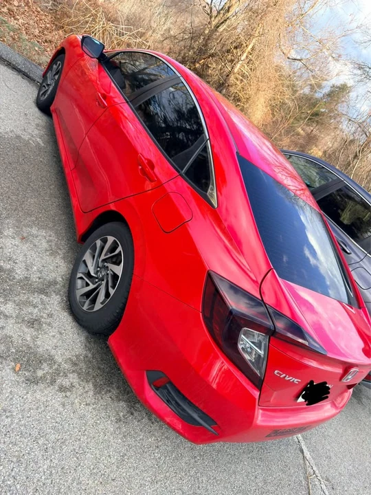 2016 Honda Civic 10th Gen - Image 2 of 5