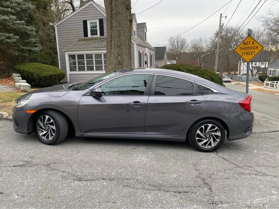 2016 Honda Civic 10th Gen - Image 7 of 20