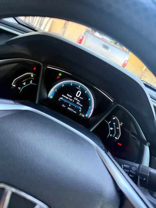 2016 Honda Civic 10th Gen - Image 11 of 15