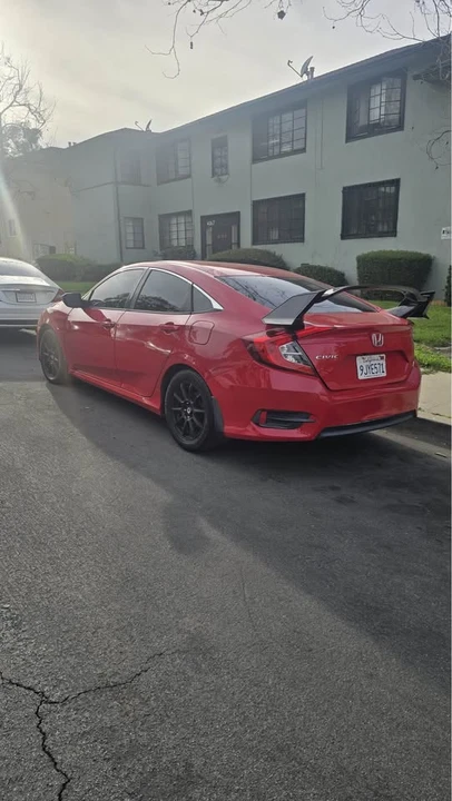 2016 Honda Civic 10th Gen - Image 4 of 9