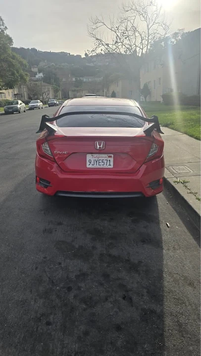 2016 Honda Civic 10th Gen - Image 6 of 9
