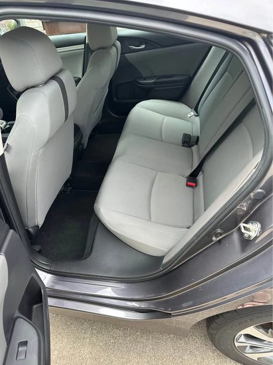 2016 Honda Civic 10th Gen - Image 8 of 12