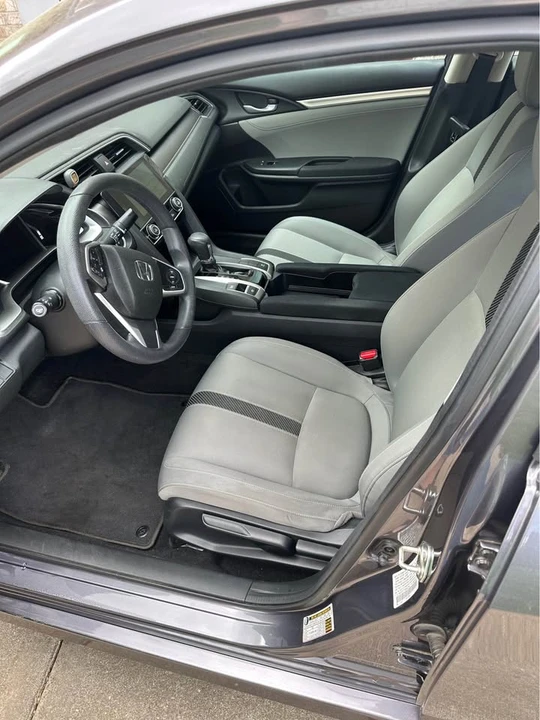 2016 Honda Civic 10th Gen - Image 7 of 12