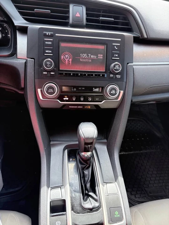 2016 Honda Civic 10th Gen - Image 8 of 9