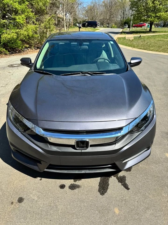 2016 Honda Civic 10th Gen - Image 5 of 8