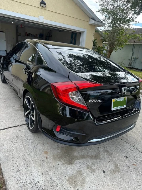 2016 Honda Civic 10th Gen - Image 4 of 13