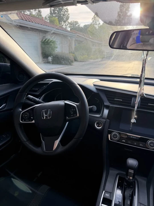 2016 Honda Civic 10th Gen - Image 17 of 20