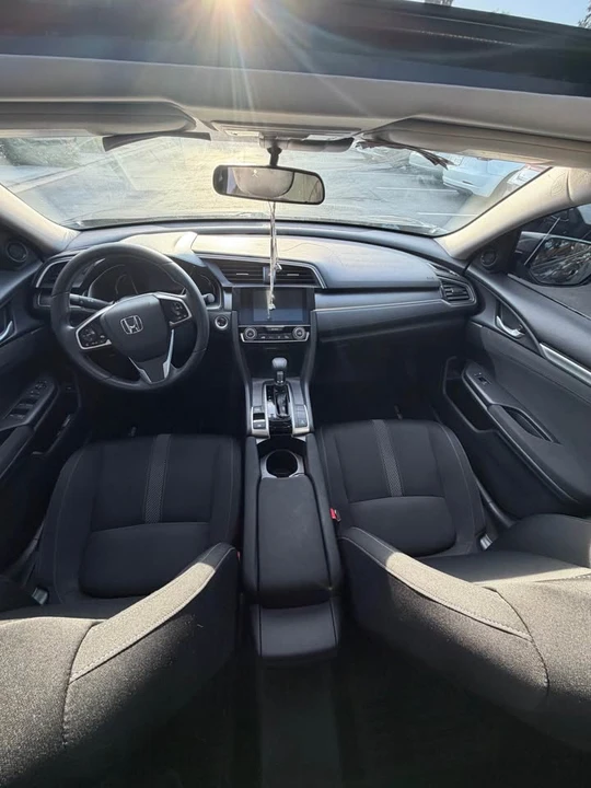 2016 Honda Civic 10th Gen - Image 15 of 20