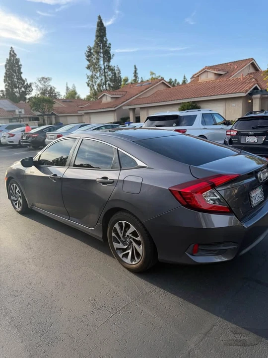 2016 Honda Civic 10th Gen - Image 6 of 20