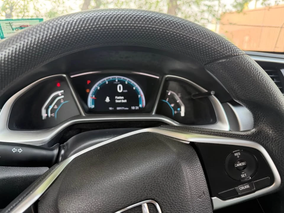 2016 Honda Civic 10th Gen - Image 9 of 10