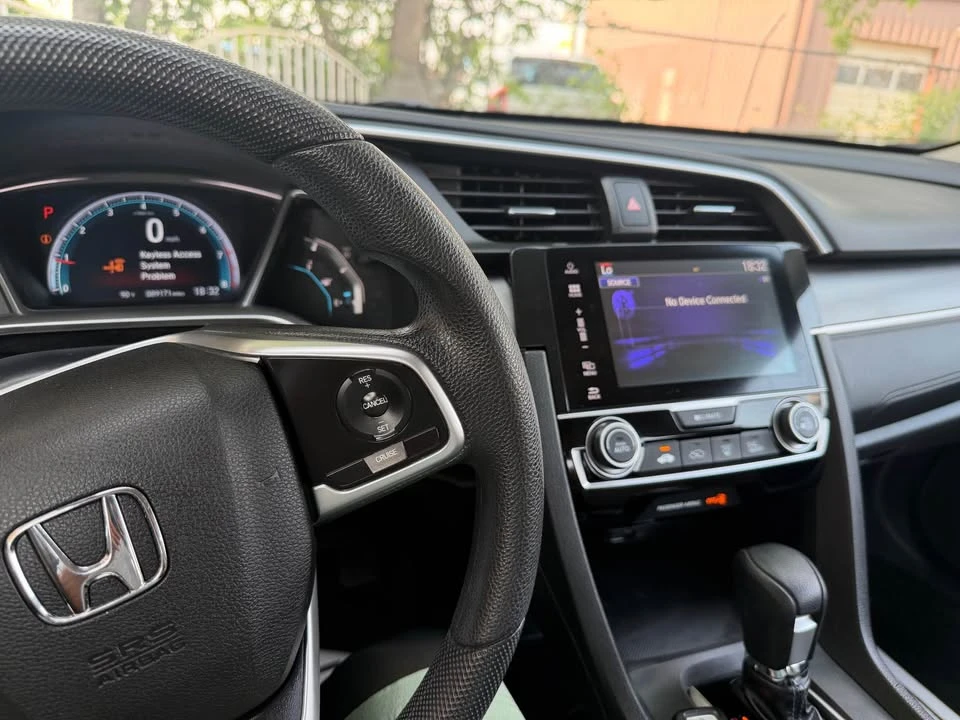 2016 Honda Civic 10th Gen - Image 10 of 10