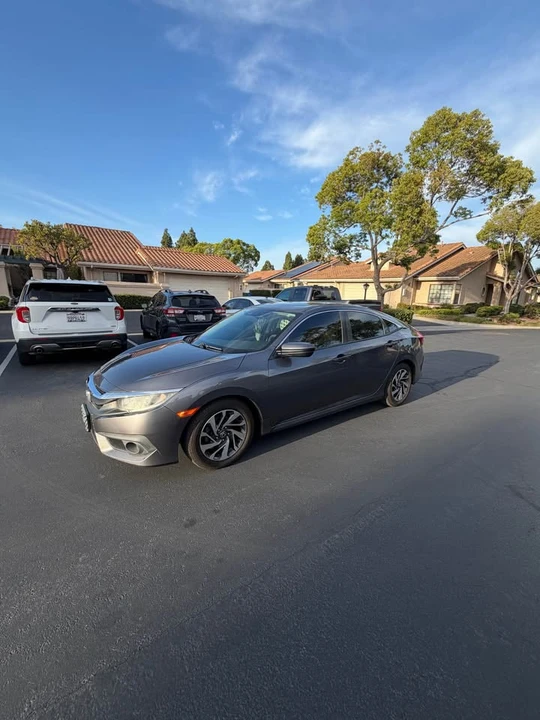 2016 Honda Civic 10th Gen - Image 8 of 20