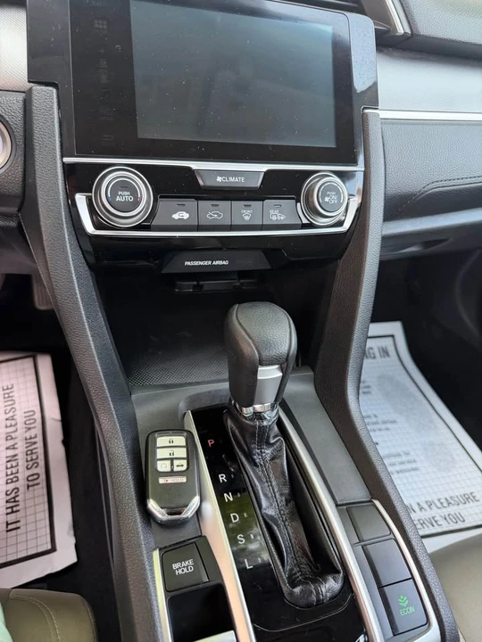 2016 Honda Civic 10th Gen - Image 8 of 10