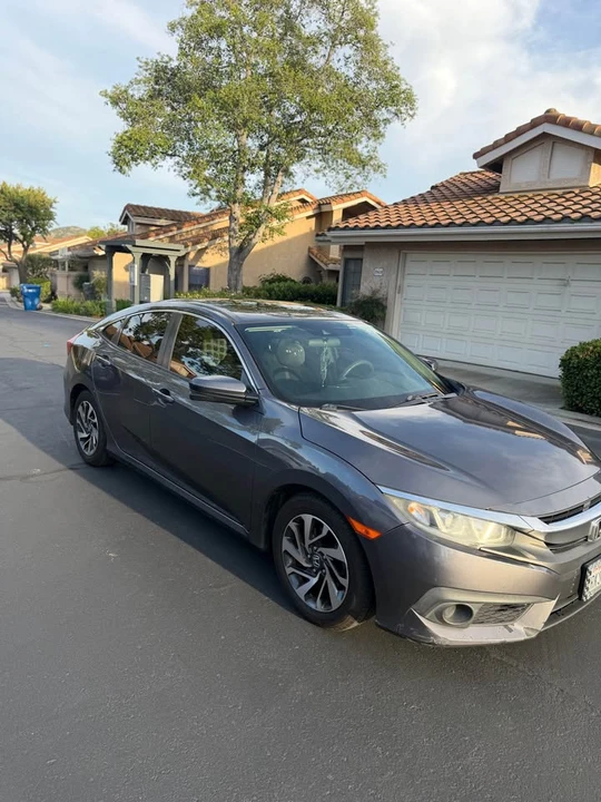 2016 Honda Civic 10th Gen - Image 2 of 20