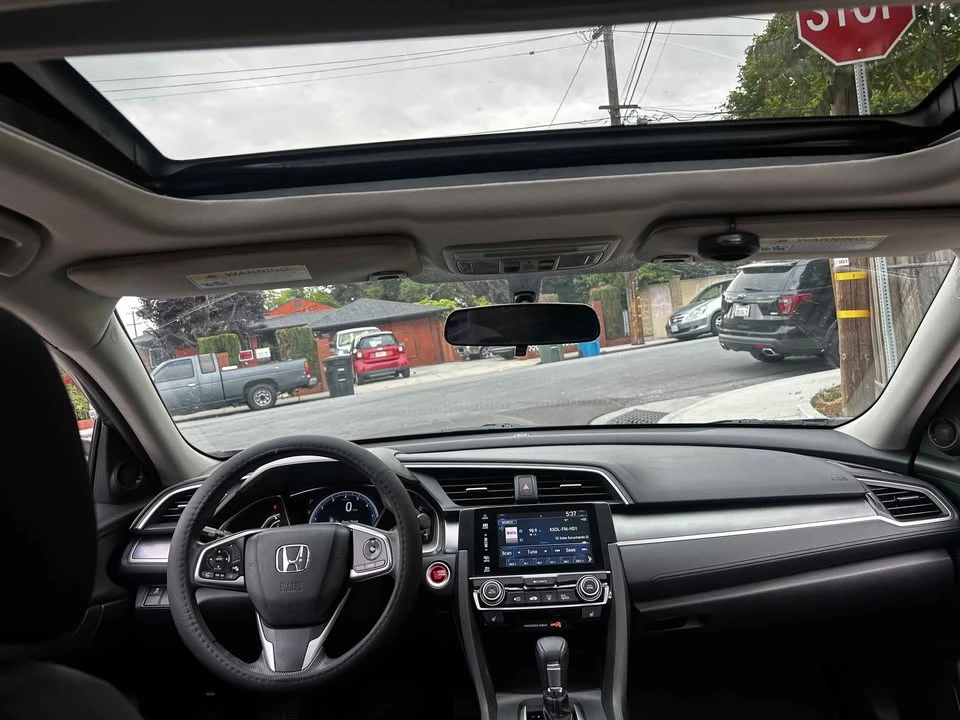 2016 Honda Civic 10th Gen - Image 14 of 19