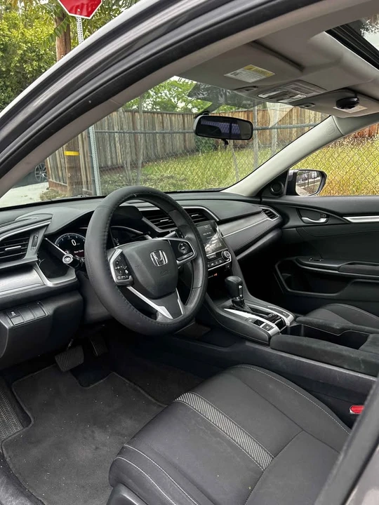 2016 Honda Civic 10th Gen - Image 8 of 19