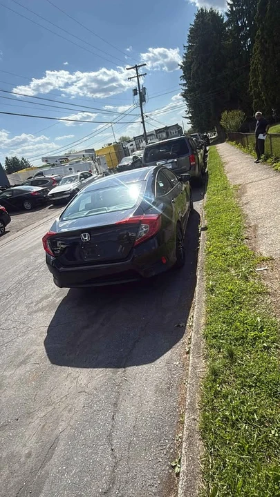 2016 Honda Civic 10th Gen - Image 3 of 5