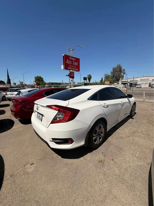 2016 Honda Civic 10th Gen - Image 4 of 9