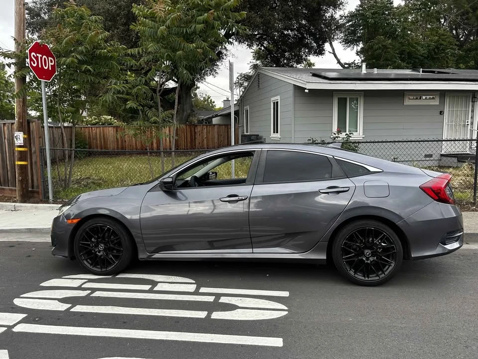 2016 Honda Civic 10th Gen - Image 7 of 19