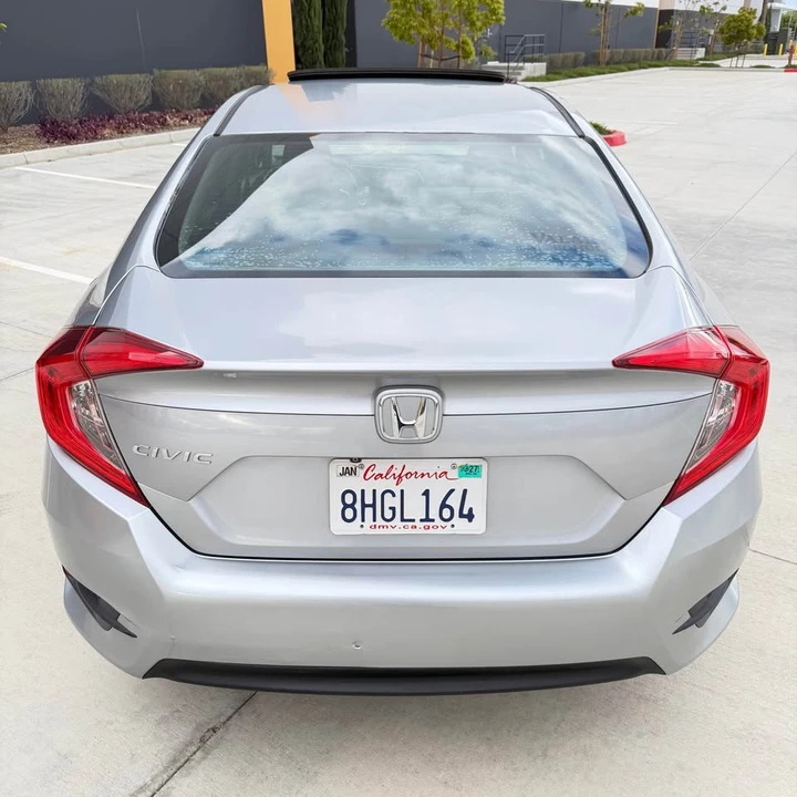 2016 Honda Civic 10th Gen - Image 5 of 18