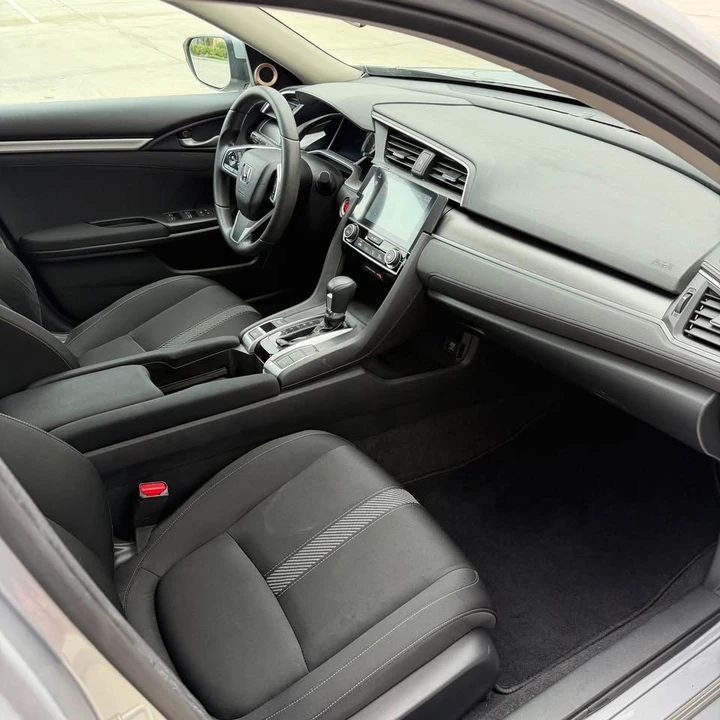 2016 Honda Civic 10th Gen - Image 9 of 18