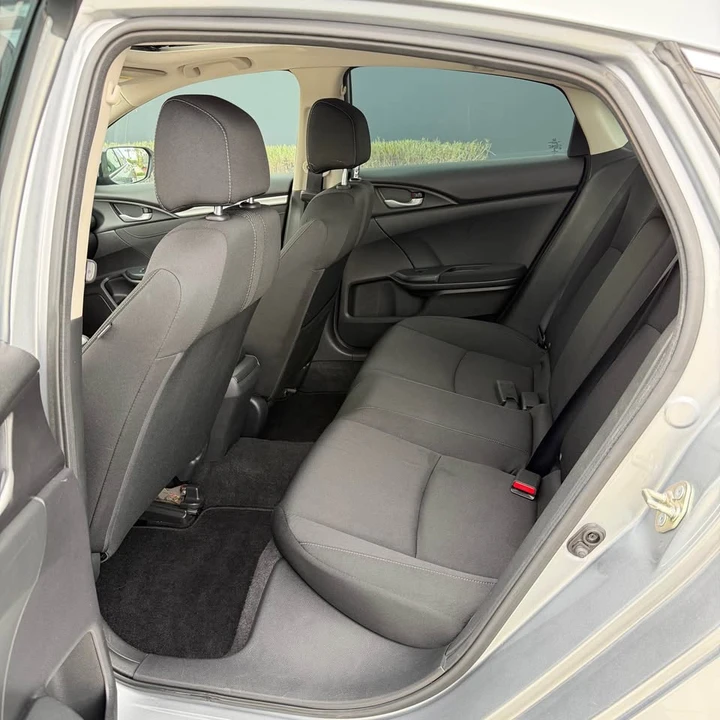 2016 Honda Civic 10th Gen - Image 8 of 18