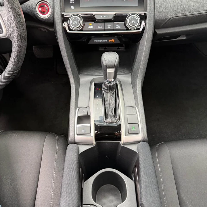 2016 Honda Civic 10th Gen - Image 14 of 18