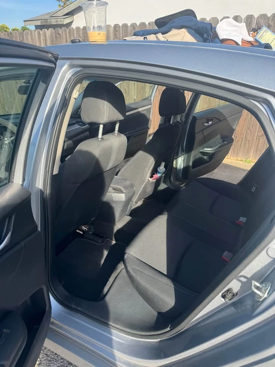 2016 Honda Civic 10th Gen - Image 2 of 16