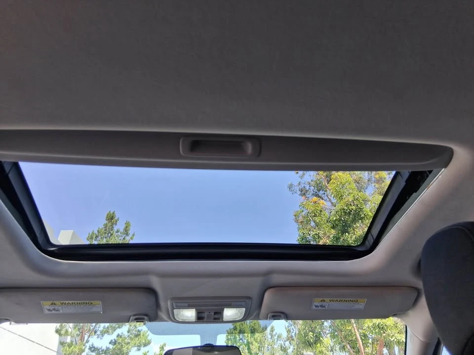 2016 Honda Civic 10th Gen - Image 9 of 12
