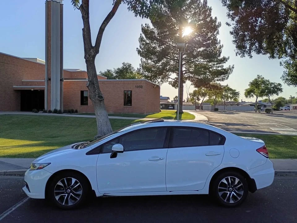 2016 Honda Civic 10th Gen - Image 9 of 12
