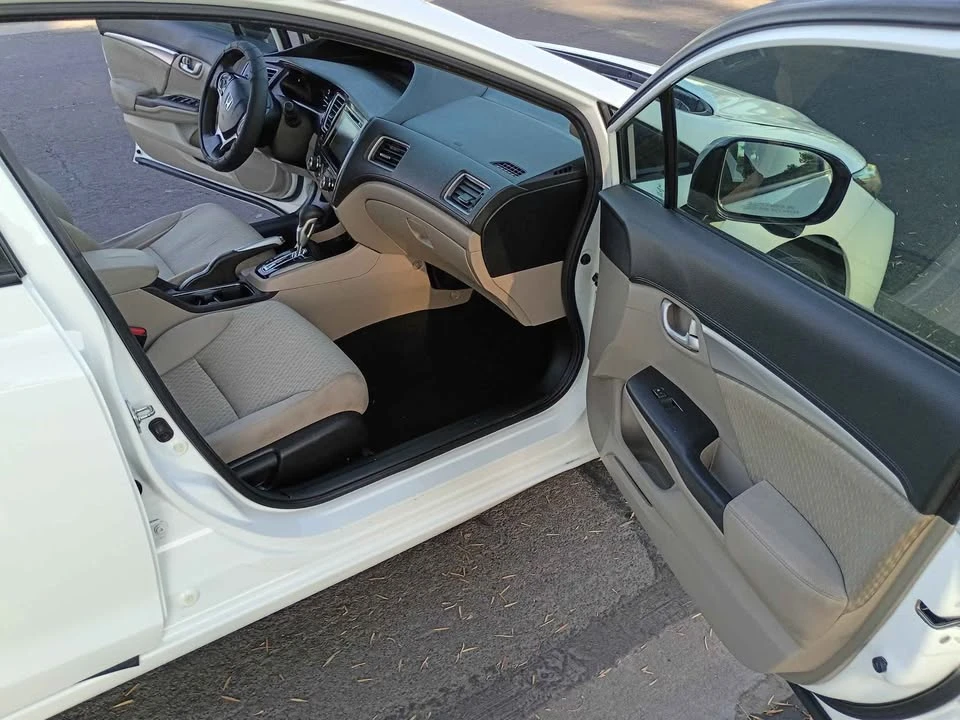 2016 Honda Civic 10th Gen - Image 3 of 12
