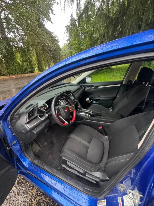2016 Honda Civic 10th Gen - Image 11 of 16