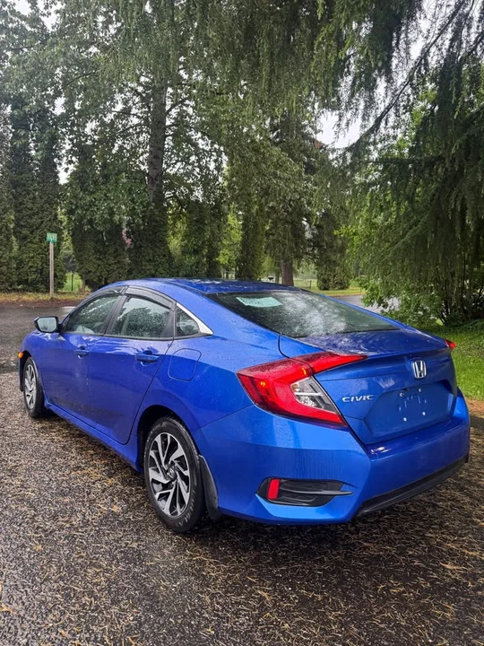 2016 Honda Civic 10th Gen - Image 7 of 16