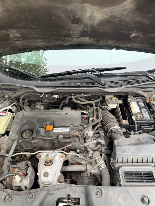 2016 Honda Civic 10th Gen - Image 15 of 16