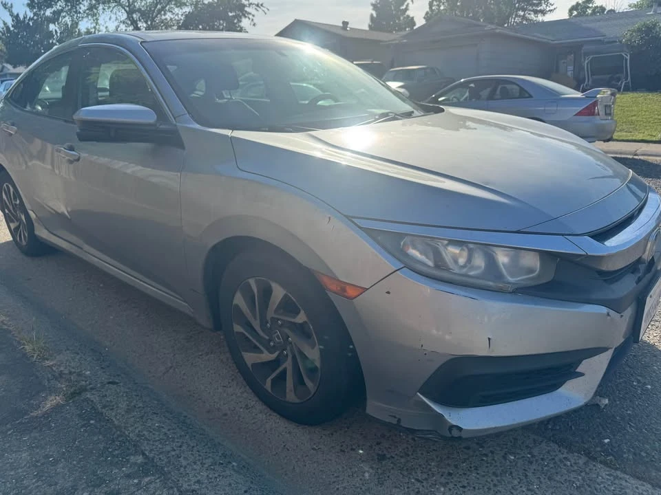 2016 Honda Civic 10th Gen - Image 11 of 16
