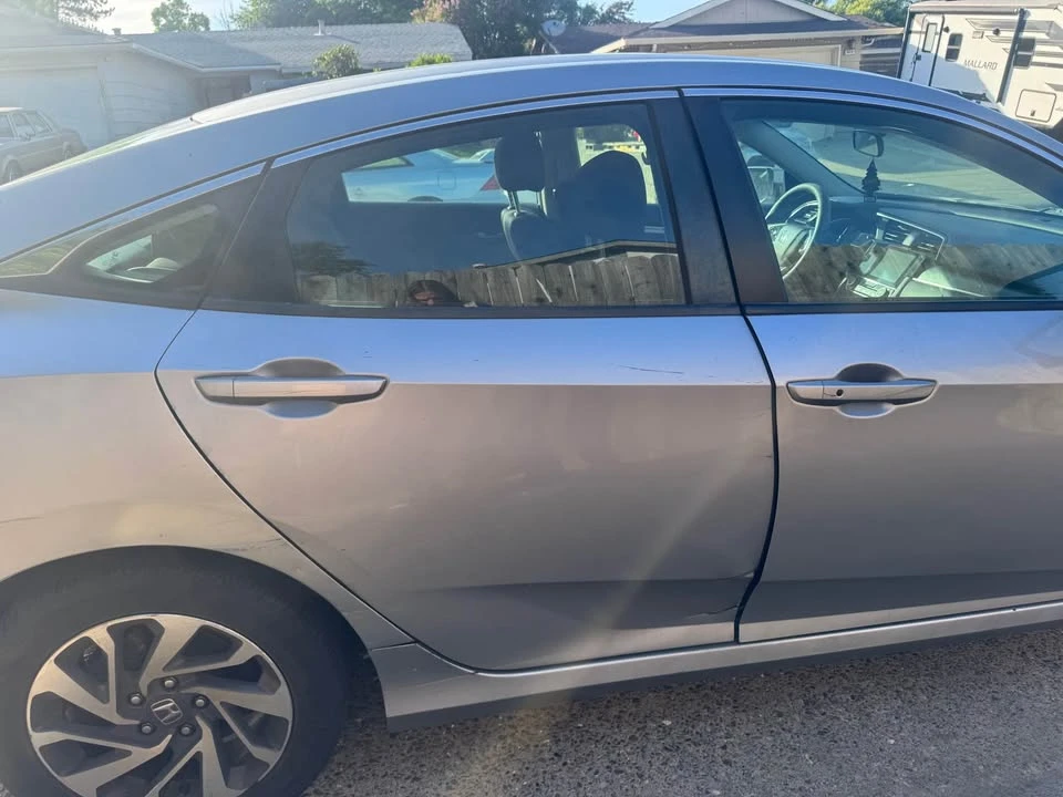2016 Honda Civic 10th Gen - Image 13 of 16