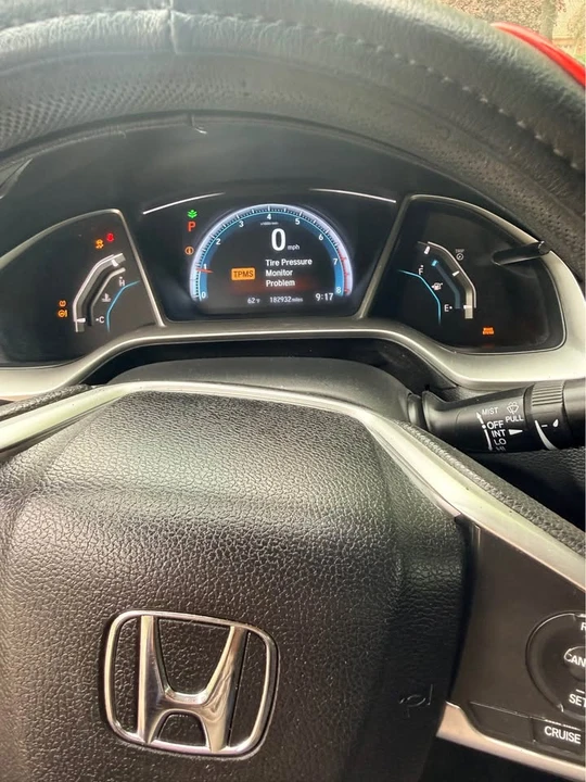 2016 Honda Civic 10th Gen - Image 9 of 16