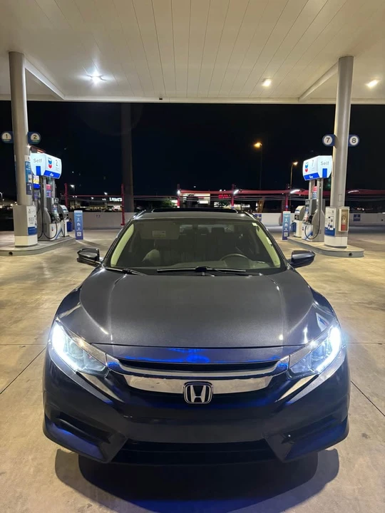 2016 Honda Civic 10th Gen - Image 8 of 14