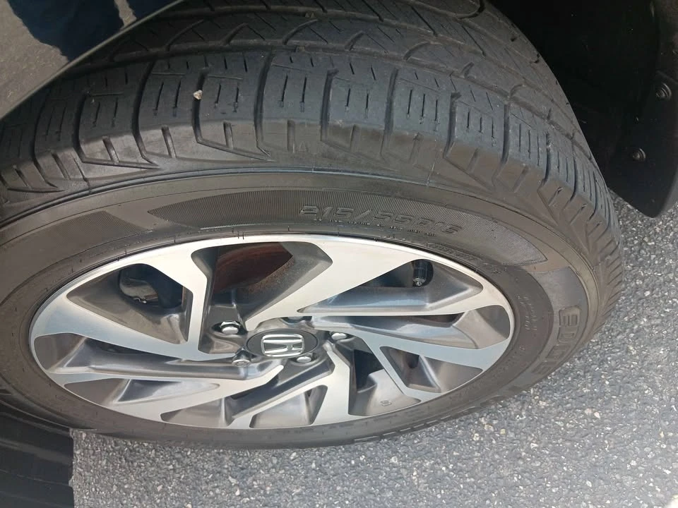 2016 Honda Civic 10th Gen - Image 8 of 11