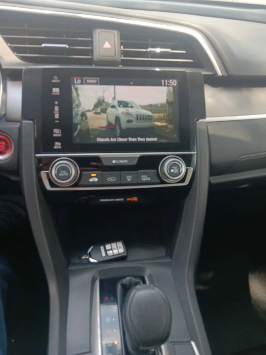 2016 Honda Civic 10th Gen - Image 10 of 11