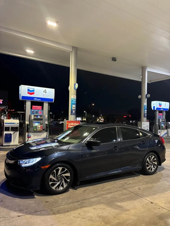 2016 Honda Civic 10th Gen - Image 2 of 14