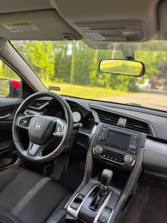 2016 Honda Civic 10th Gen - Image 16 of 20