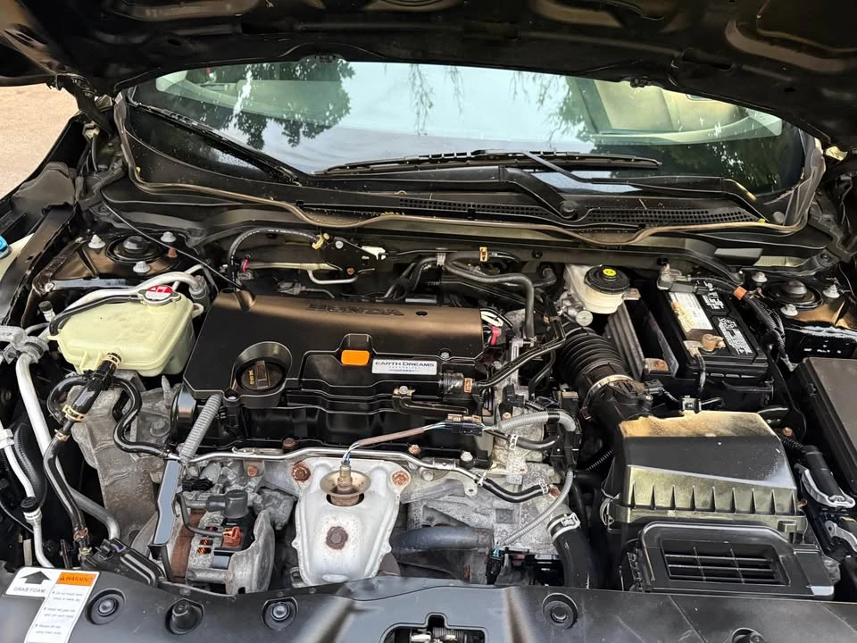 2016 Honda Civic 10th Gen - Image 8 of 13