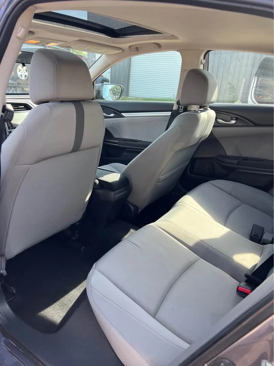 2016 Honda Civic 10th Gen - Image 15 of 17