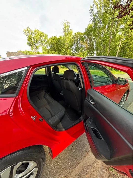 2016 Honda Civic 10th Gen - Image 12 of 20