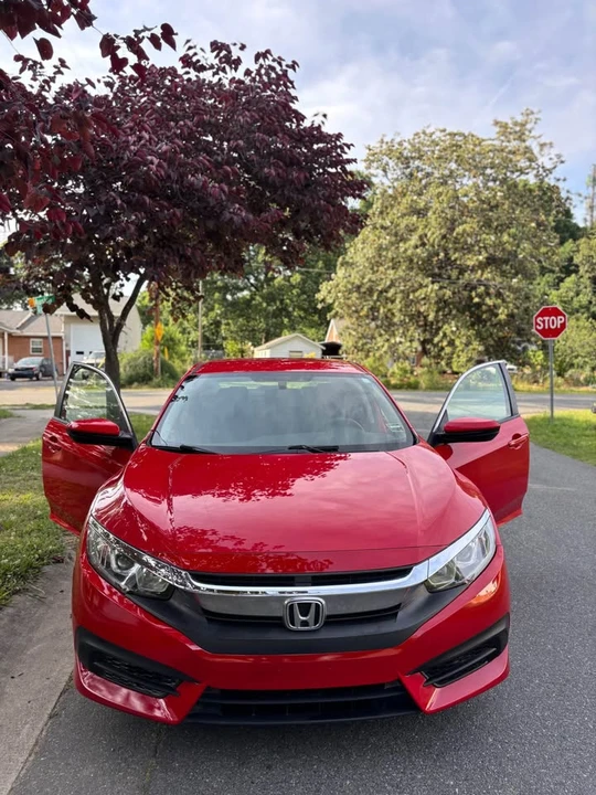 2016 Honda Civic 10th Gen - Image 4 of 20