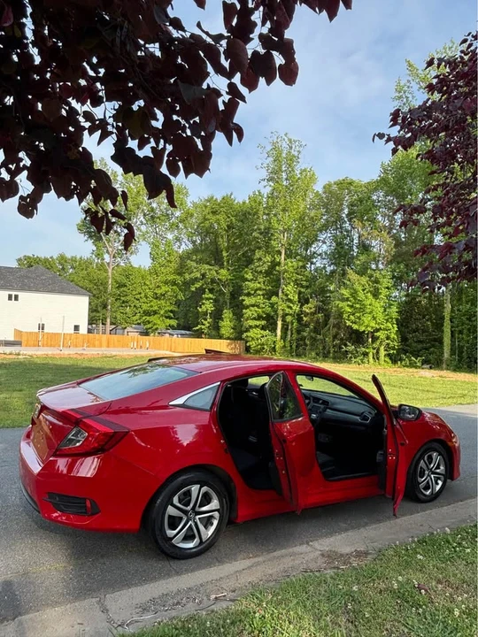 2016 Honda Civic 10th Gen - Image 5 of 20